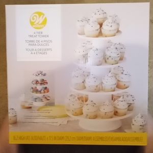 WILTON 4-TIER DESERT TOWER